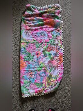 Lilly Pulitzer Floral Pom-Pom Beach Sarong in Pink Multi